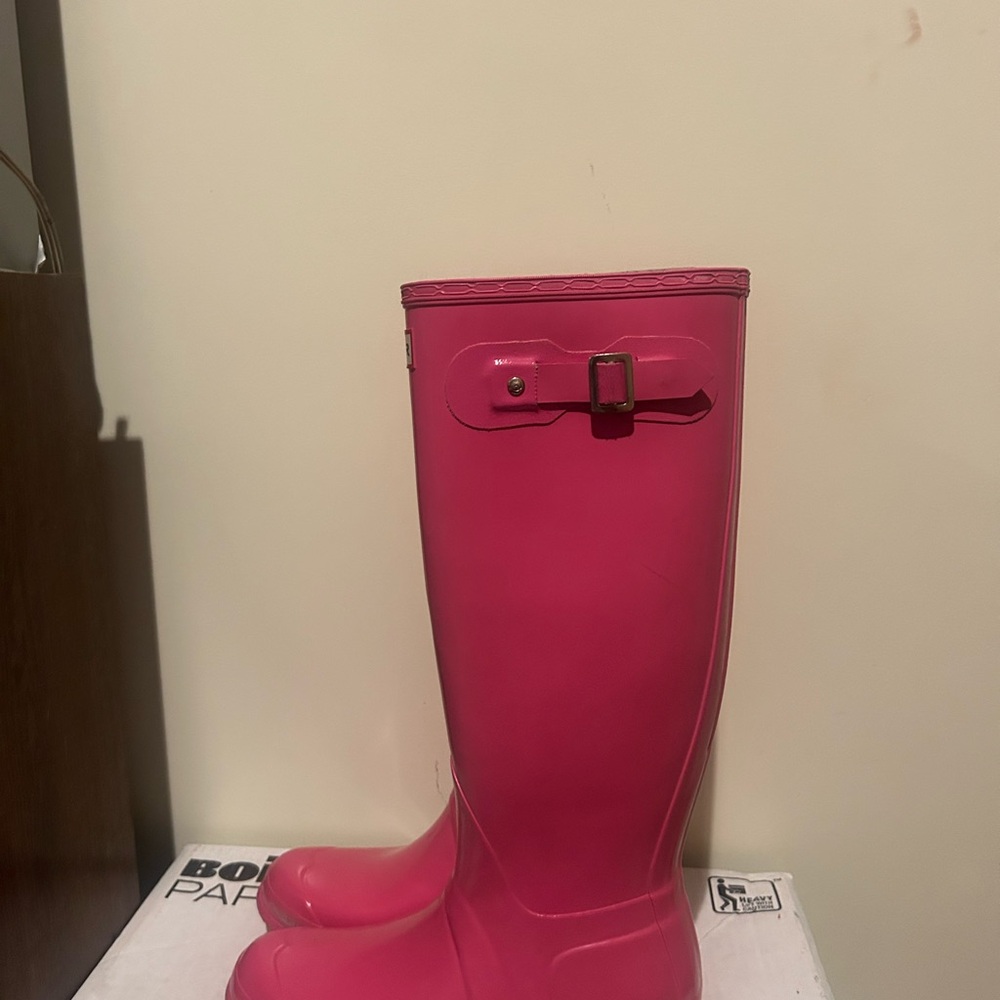 Hunter Pink Waterproof Rain Boots - Picture 2 of 7